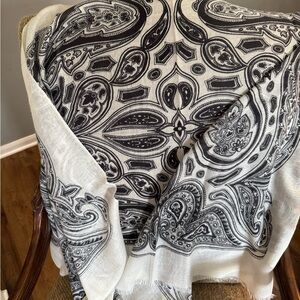 Marina D’Este Chic Black and White Paisley Wool Shawl